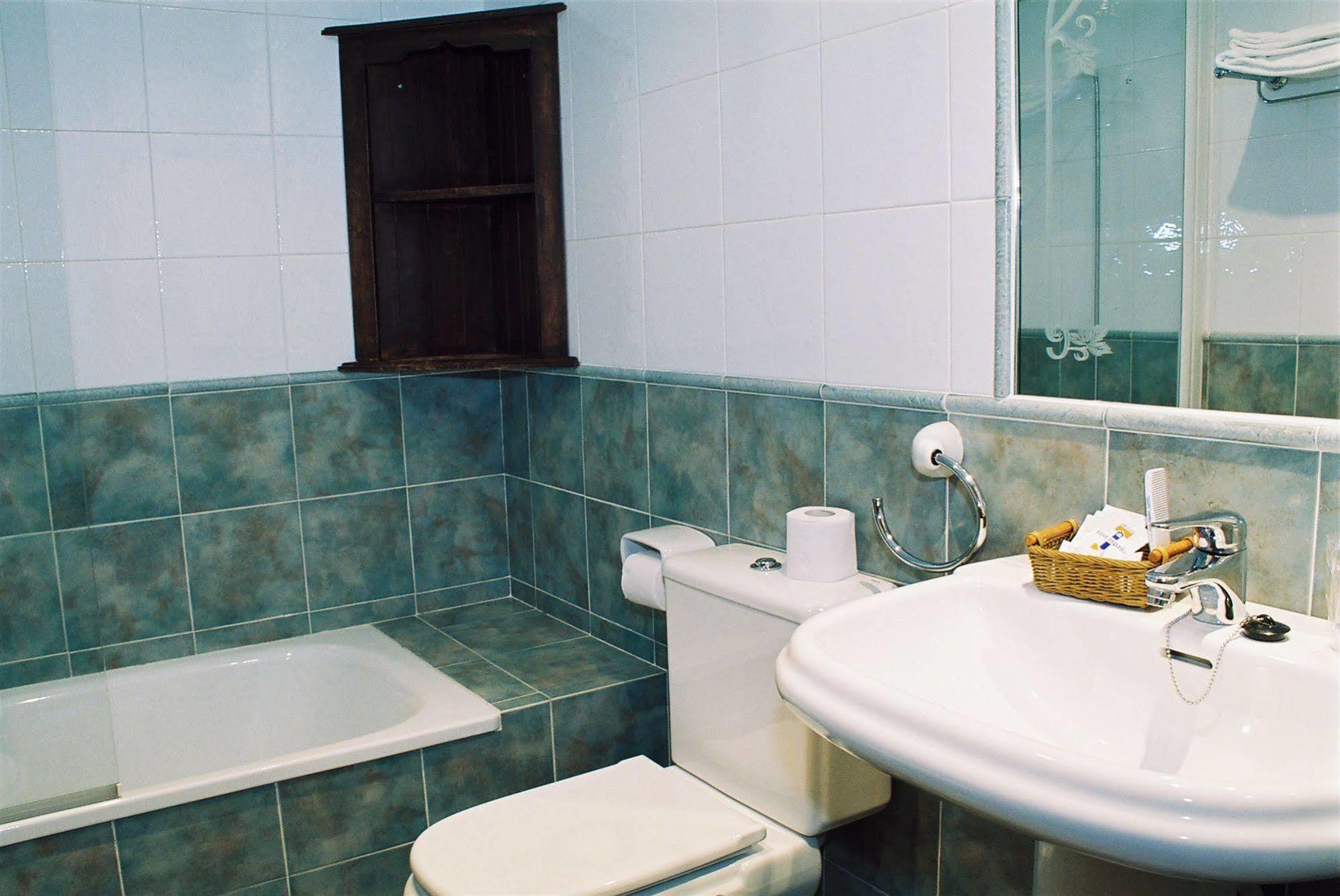 Hotel El Conventin Villaviciosa  Buitenkant foto