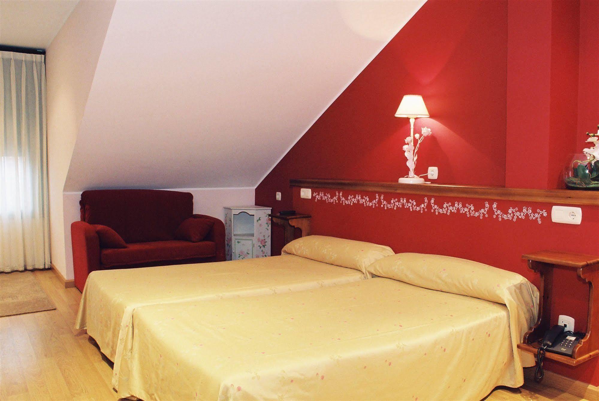 Hotel El Conventin Villaviciosa  Buitenkant foto