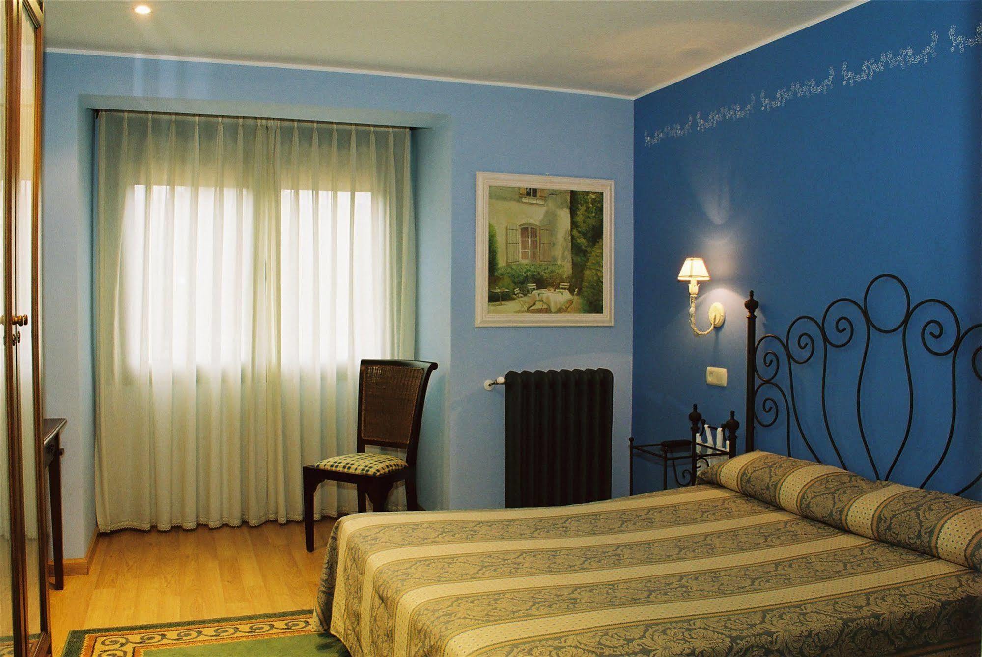 Hotel El Conventin Villaviciosa  Buitenkant foto