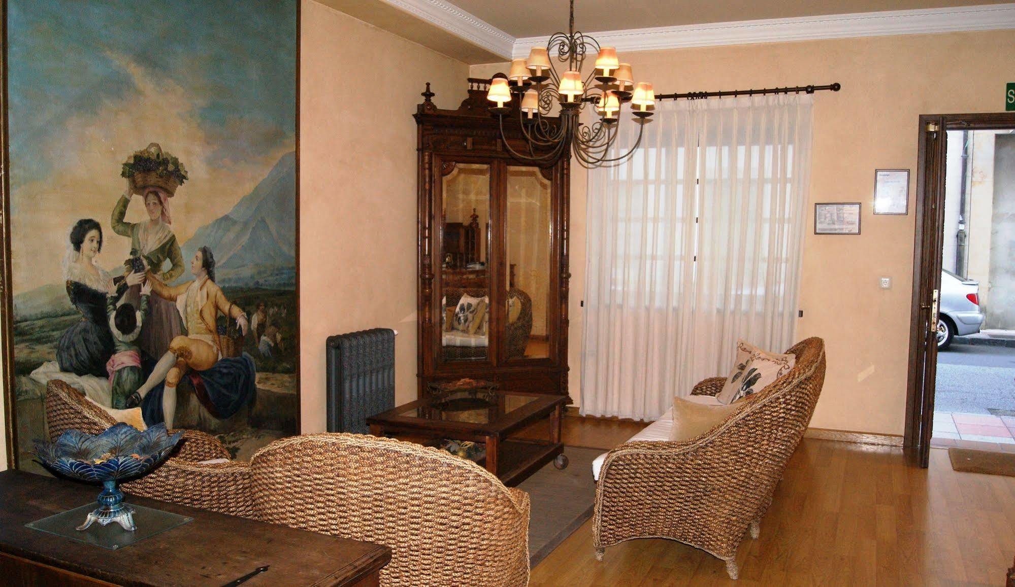 Hotel El Conventin Villaviciosa  Buitenkant foto